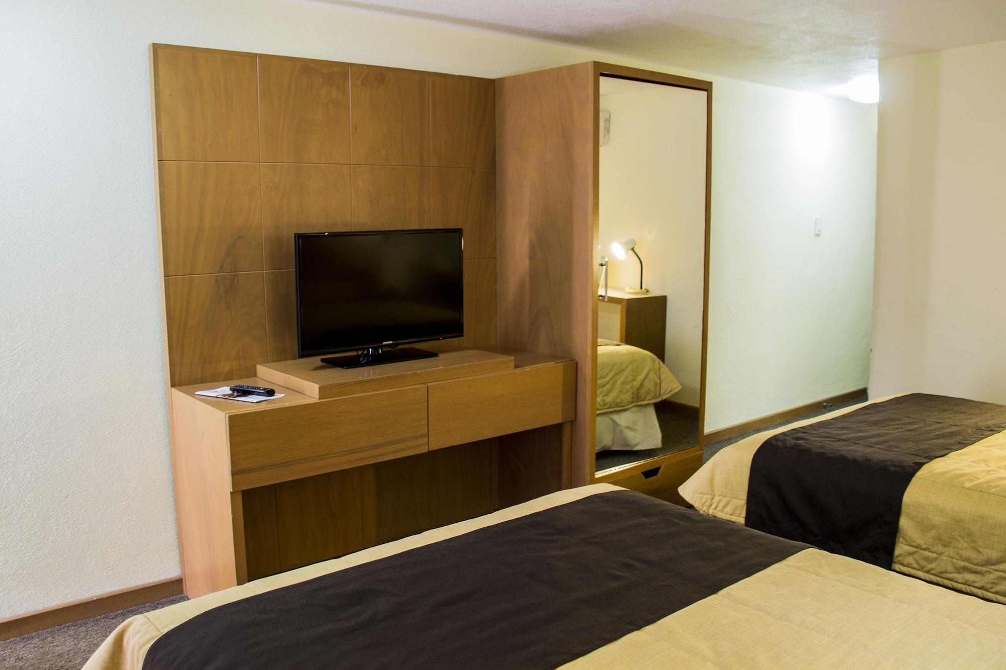 La Posada Hotel Y Suites سان لويس بوتوسي المظهر الخارجي الصورة